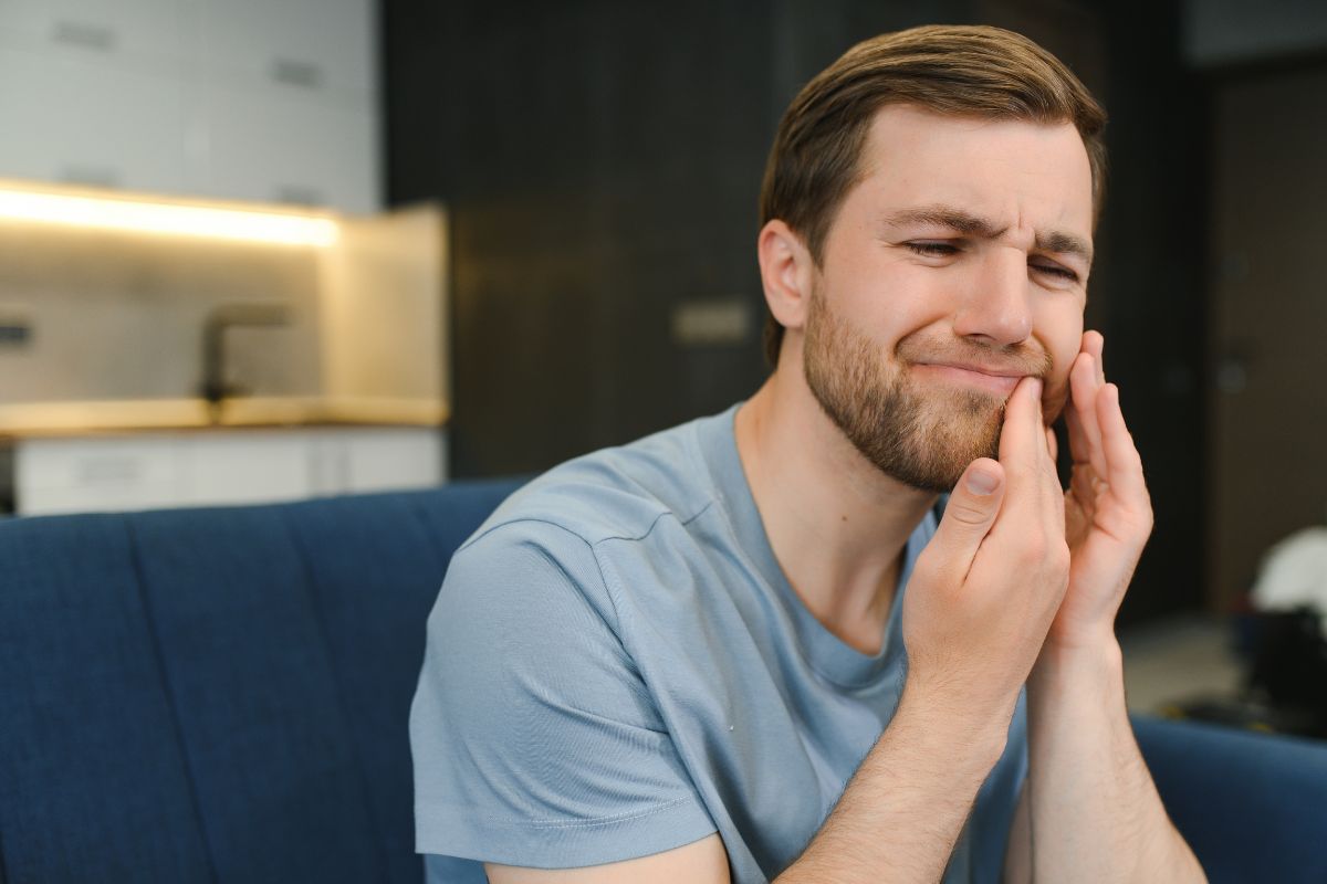 tooth infection vs nerve pain
